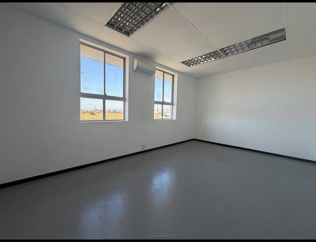 2,356M² WAREHOUSE TO LET IN EPPING INDUSTRIAL